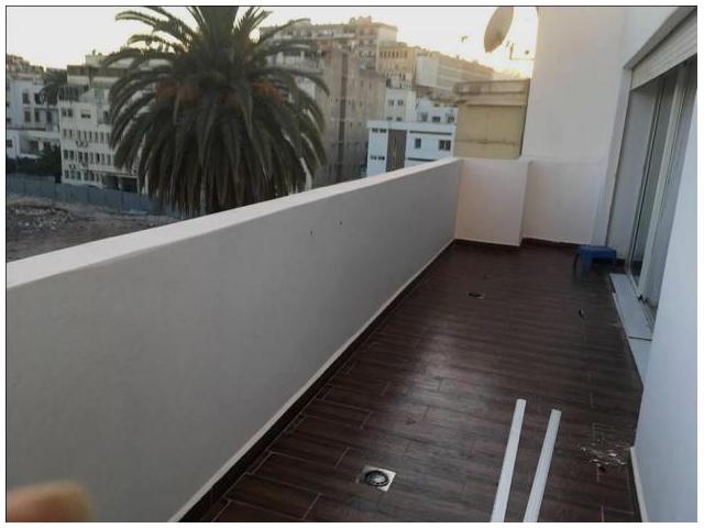 Photo APPARTEMENT DE 147 MERS SULTAN avec terrasse image 2/6