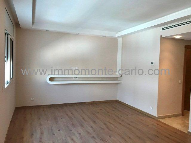 Photo Appartement de standing avec terrasse au haut  Agdal image 2/6