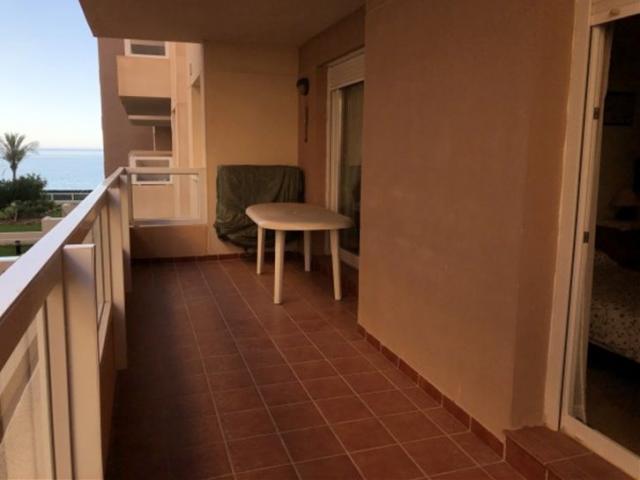 Photo appartement meuble en premiere ligne de la Mediterranee image 2/5