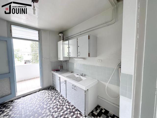 Photo Appartement S+3 À Louer à Cité El Mahrajène image 2/6