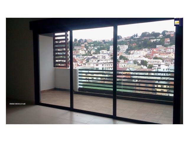 Photo APPARTEMENT T3 DE HAUT STANDING A LOUER A CITE PLATON Réf:LAM301035102 image 2/3