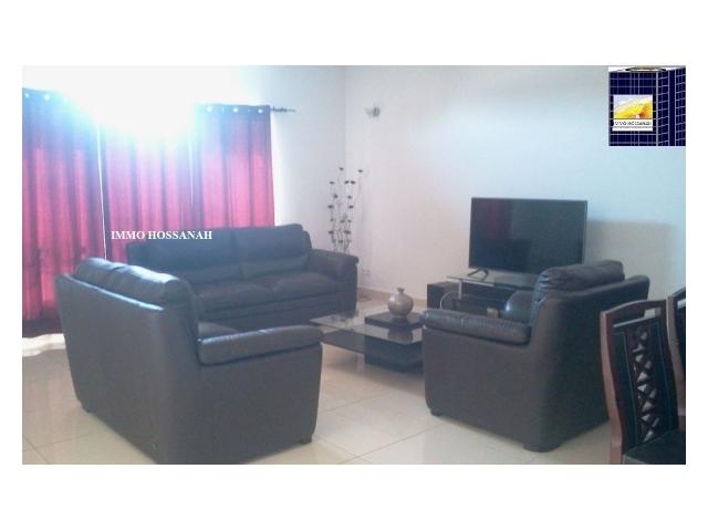 Photo APPARTEMENT T3 DE HAUT STANDING MEUBLE A LOUER A AMBATOBE Réf:LAM30103590 image 2/3