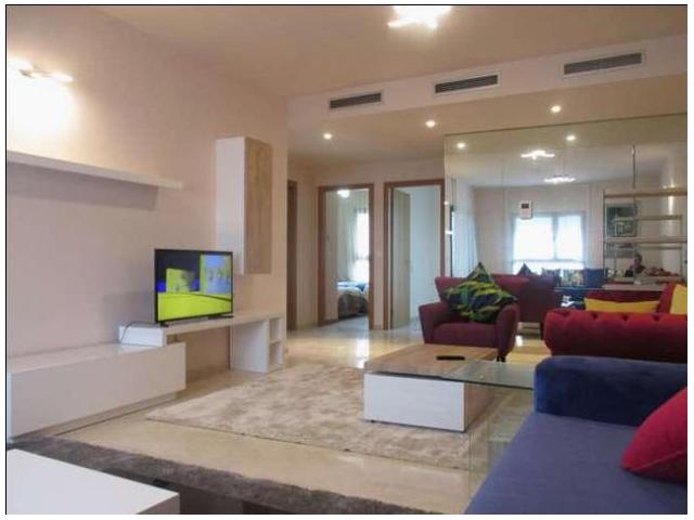 Photo Appartement vide avec terrasse  FinanceCity image 2/6