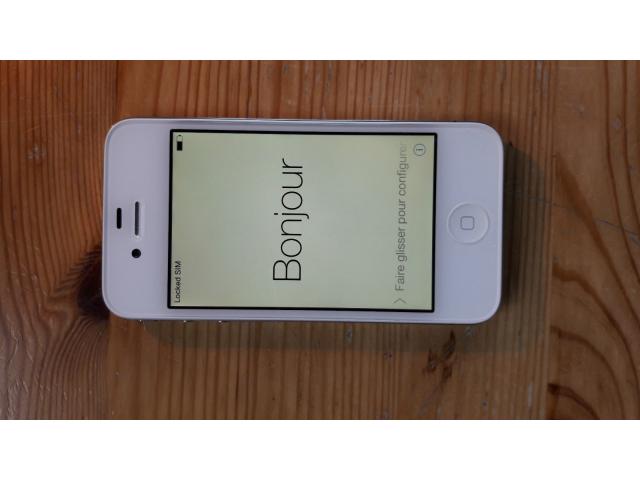 Photo Apple Iphone 4, 8GB, Très bon état, réinitialisé image 2/3