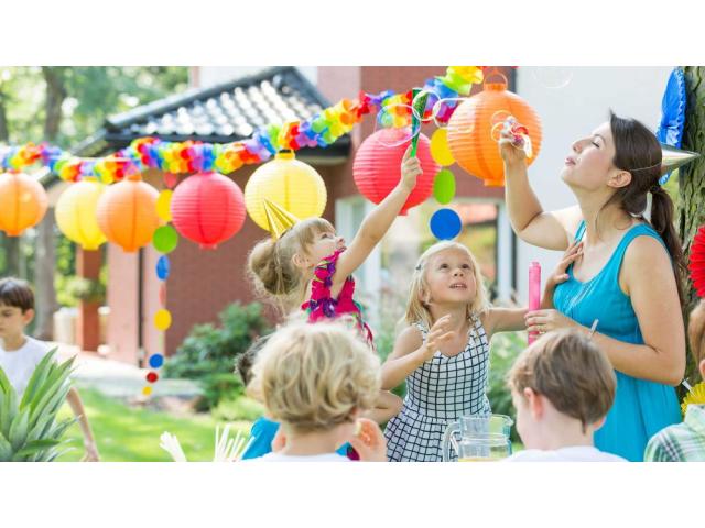 Photo ARTISTE ANNIVERSAIRES  56 155 841 image 2/6