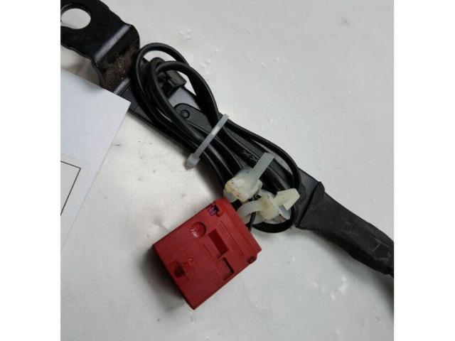 Photo Attache ceinture avant gauche de SKODA FABIA image 2/3