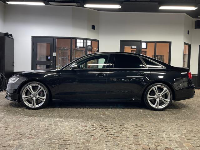 Photo Audi RS6 Avant V8 4.0 TFSI 560 Quattro Tiptronic 8 image 2/5