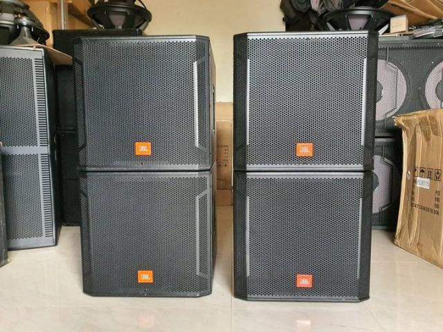 Photo BAFFLES JBL ET ENCEINTES A TRES BON PRIX image 2/5