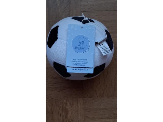 Photo Ballon de foot en peluche neuf image 2/2