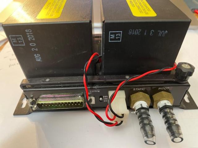 Photo Battery Module Mid Continent MD421 image 2/2