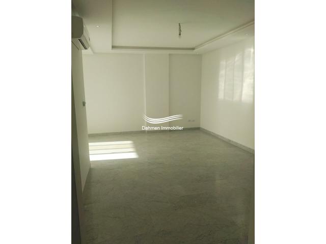 Photo Bel Appartement à vendre à Khzema image 2/6
