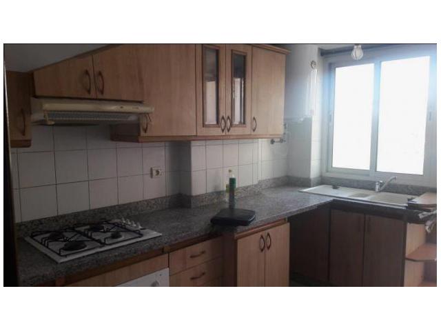 Photo Bel appartement de 88m² quartier des hôpitaux image 2/6