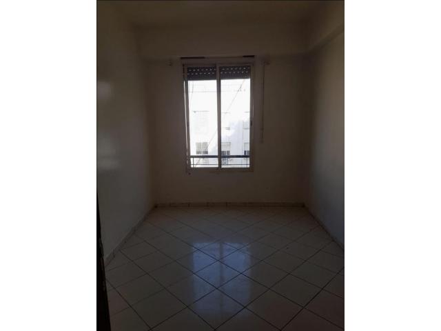 Photo BEL Appartement de 90m2 à ibn tachfin image 2/5