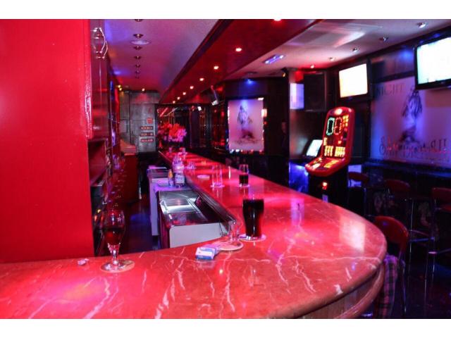 Photo Benidorm.Altea. Espagne. Fonds de commerce pub, bar de nuit, vins, musique image 2/3