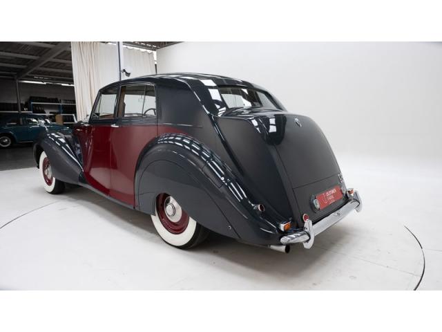 Photo Bentley MK6 Saloon by James Young '48 CHB57AJ image 2/6