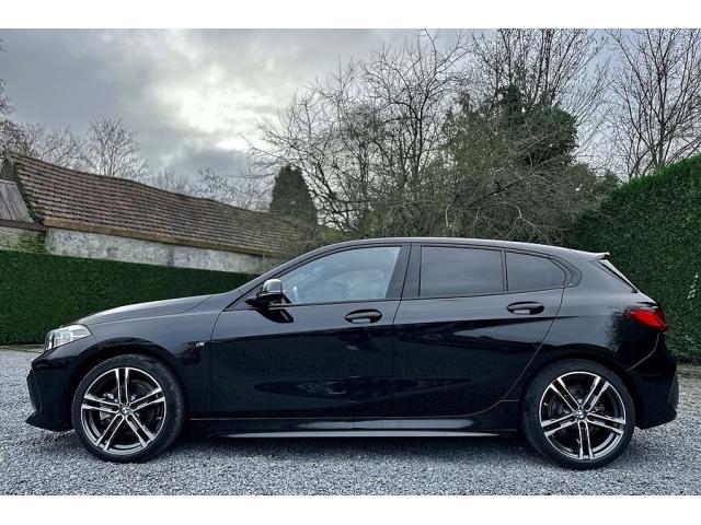 Photo BMW 118 1.5i Hatchback M-Pack Aut. - 04 2021 image 2/6