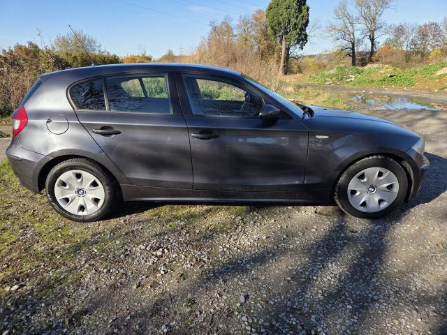 Photo Bmw 118D 122cv 90kw 6vitesses, Airco, pack électrique... image 2/6