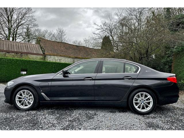 Photo BMW 530eA PHEV Performance Business - 04 2018 image 2/6