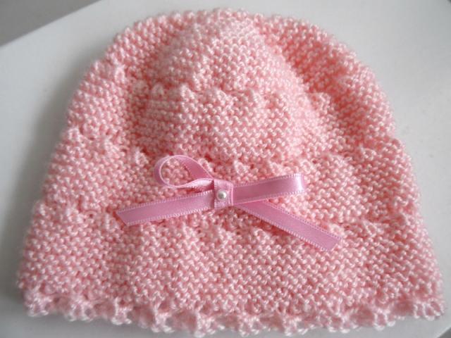 Photo Bonnet, chaussons roses bébé  tricot laine fait main image 2/5