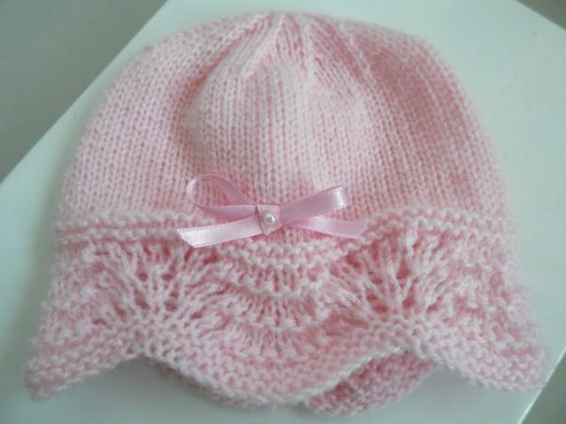 Photo Bonnets rose et blanc image 2/6