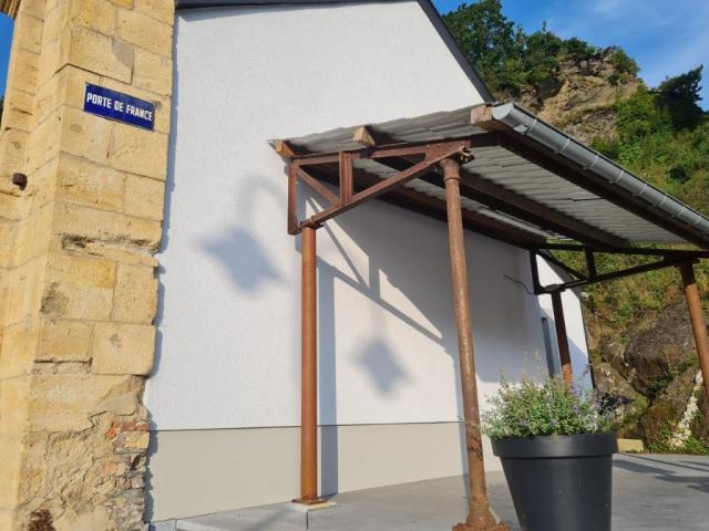 Photo Bouillon: charmante petite maison, 1ch, terrasse. image 2/6