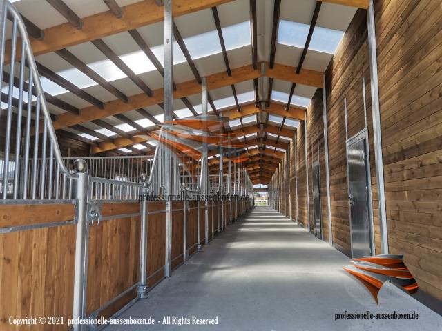 Photo Box Extérieur Pour Chevaux & Écurie, Box Pour Chevaux, Abri De Pâturage - Installations Équestre image 2/6