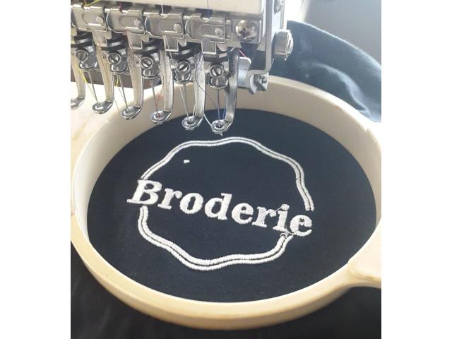 Photo BRODERIE DE QUALITE SUR  POLO image 2/4