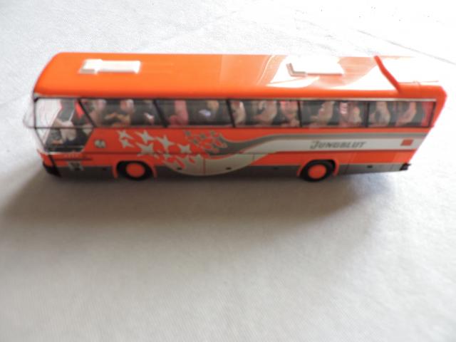 Photo bus miniature image 2/3