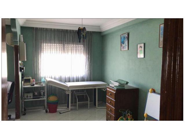Photo Cabinet de 94m2 à 2 mars image 2/6