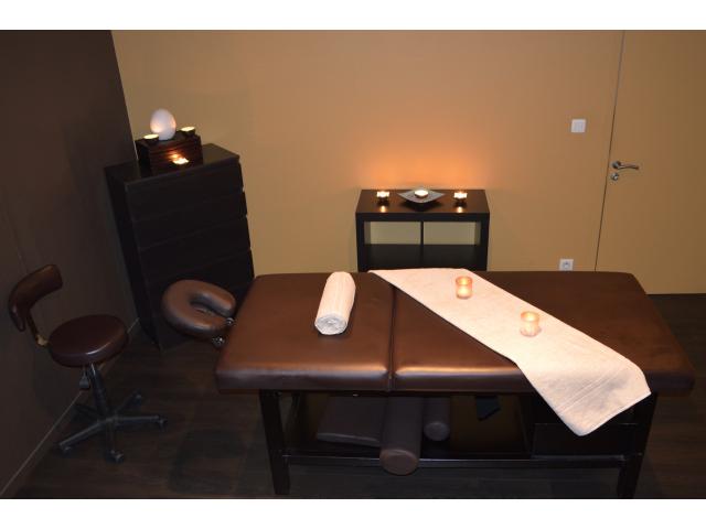 Photo Cabinet médical et salle de soin à la location à Verviers. Idéal pour massage, soin esthétique, kyné image 2/6