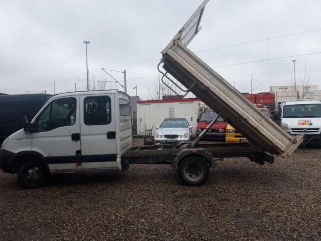 Photo camion benne IVECO 35C10 double cabine image 2/3