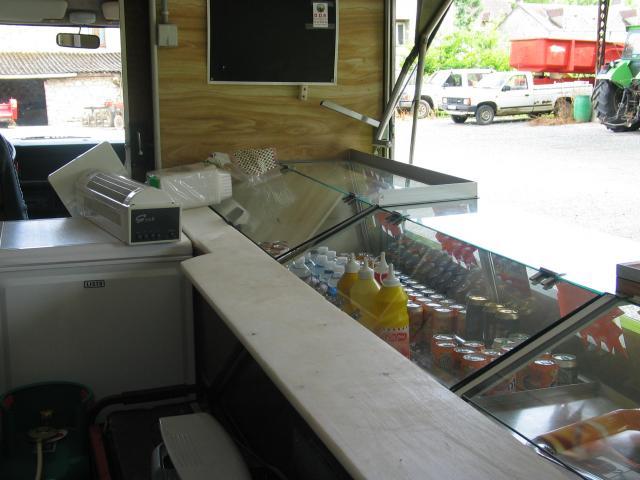 Photo Camion Snack frite Peugeot j9 image 2/2