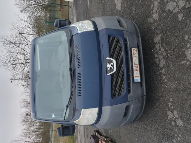 Photo Camionnette à vendre. image 2/4