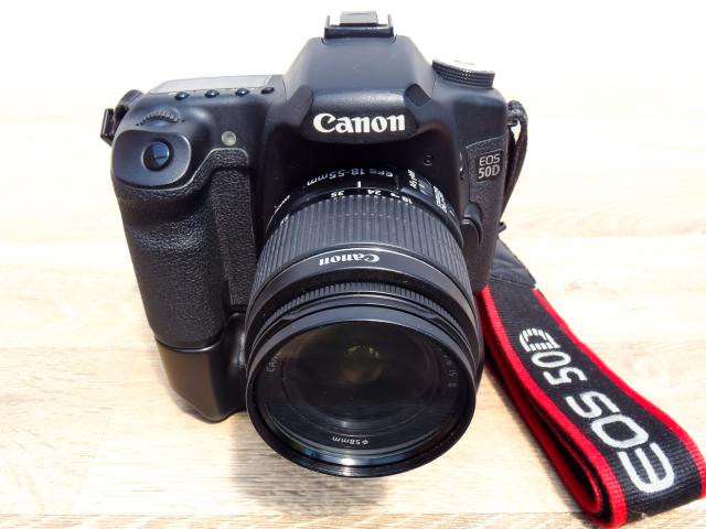 Photo Canon EOS 50D + Grip Battery ***3470 Clics*** + Canon EF-S 18-55mm IS II image 2/6