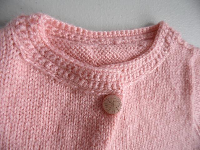 Photo cardigan rose 12 mois tricot laine bébé fait main image 2/3