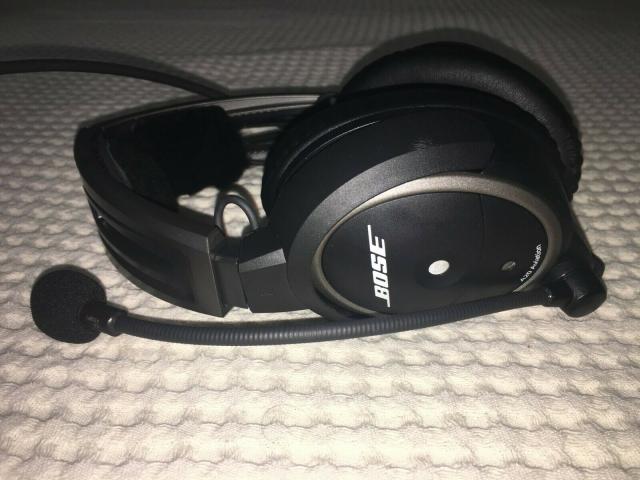 Photo Casque d'aviation Bose A20 avec Bluetooth, double prise, câble droit image 2/6