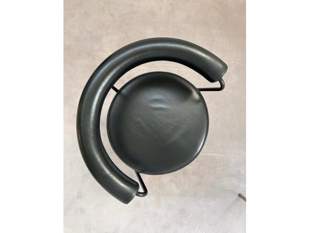 Photo Cassina - Charlotte Perriand - Fauteuil - LC7 - Acier, Cuir image 2/3