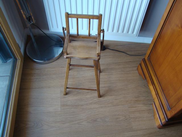Photo CHAISE BEBE MINIATURE image 2/3