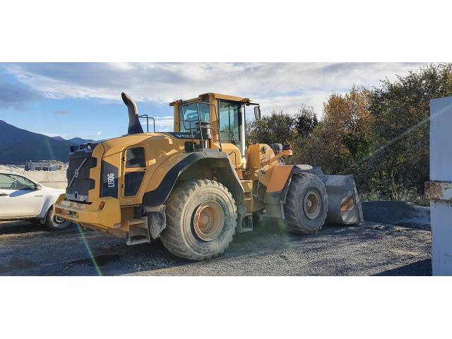 Photo chargeur sur pneus VOLVO L150G de 2013 image 2/6