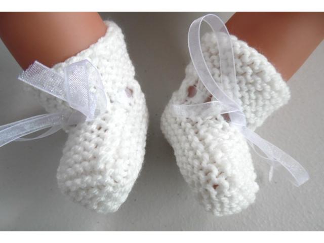 Photo Chaussons coloris écru tricot laine bébé fait main image 2/5