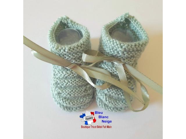Photo Chaussons motif GODRON tricotés main modèle layette bébé image 2/6
