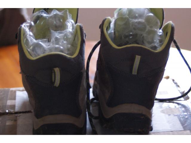 Photo chaussure de marche queschua taille 35 image 2/2