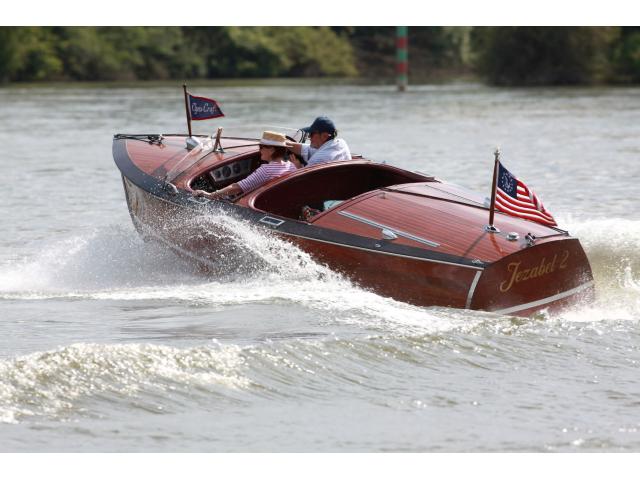 Photo CHRIS CRAFT DELUXE 17 image 2/6