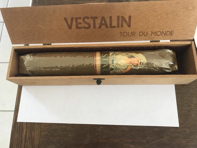 Photo cigare collection VESTALIN " tour du monde " image 2/3