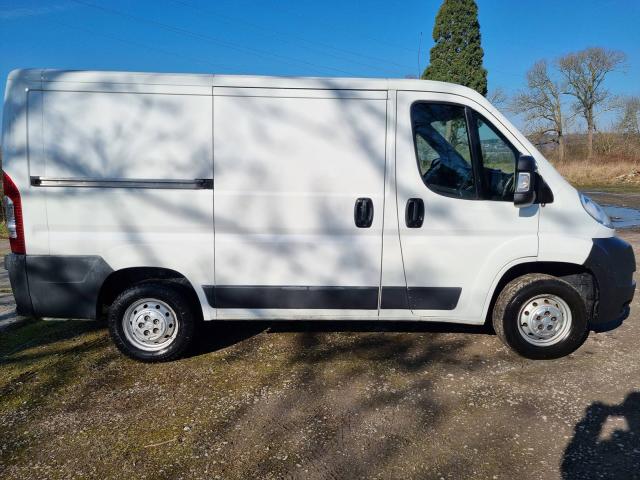 Photo Citroën Jumper 2015 L1 2.2hdi 110cv 81kw euro5 Airco Cruise image 2/6