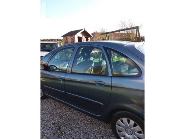 Photo Citroen xsara picasso - 1L6 DCI 90 cv image 2/3