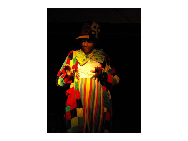 Photo Clown anniversaire, mime, statue vivante, échassier, faux serveur, artisste de rue, animations déamb image 2/6