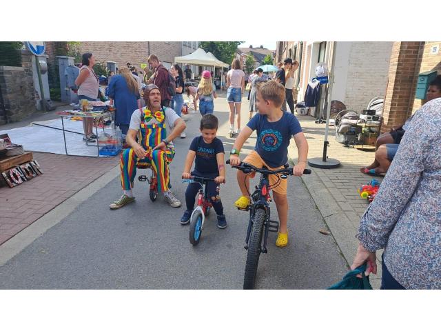 Photo Clown anniversaire, spectacles, animations de rue, animations fêtes d'entreprises, soirées, inaugura image 2/6