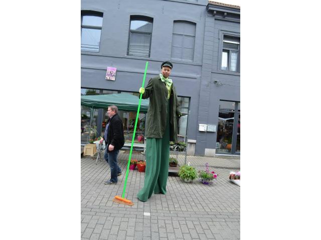 Photo Clown, artistes de rue, spectacles pour enfants, mime, statue vivante,échassier, faux serveur, artis image 2/6