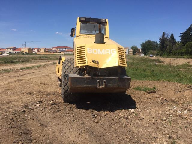 Photo Compacteur BOMAG BW213 de 2000 image 2/4